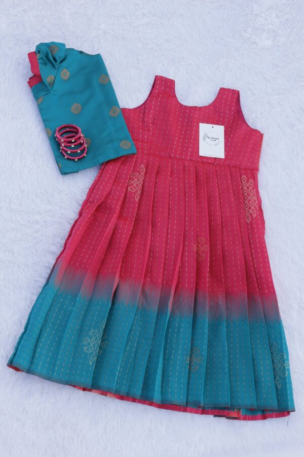 Long Top&Skirt - Image 12