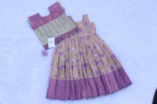 Long Top&Skirt - Image 7